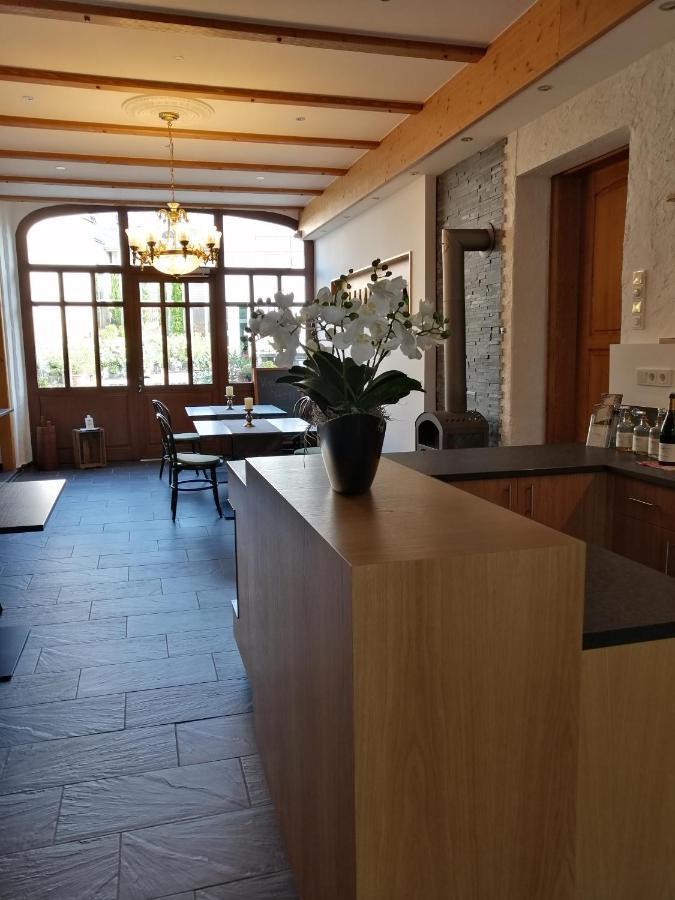 Weingut Licht-Stadtfeld Brauneberg Bagian luar foto