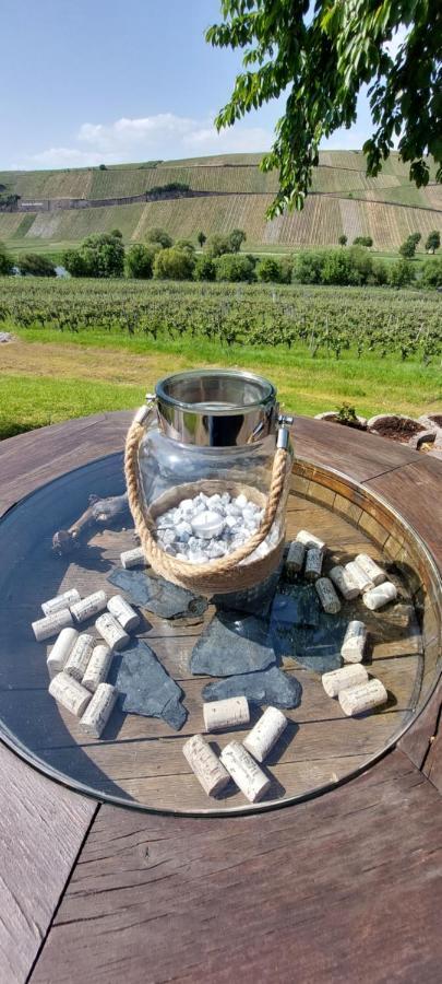 Weingut Licht-Stadtfeld Brauneberg Bagian luar foto